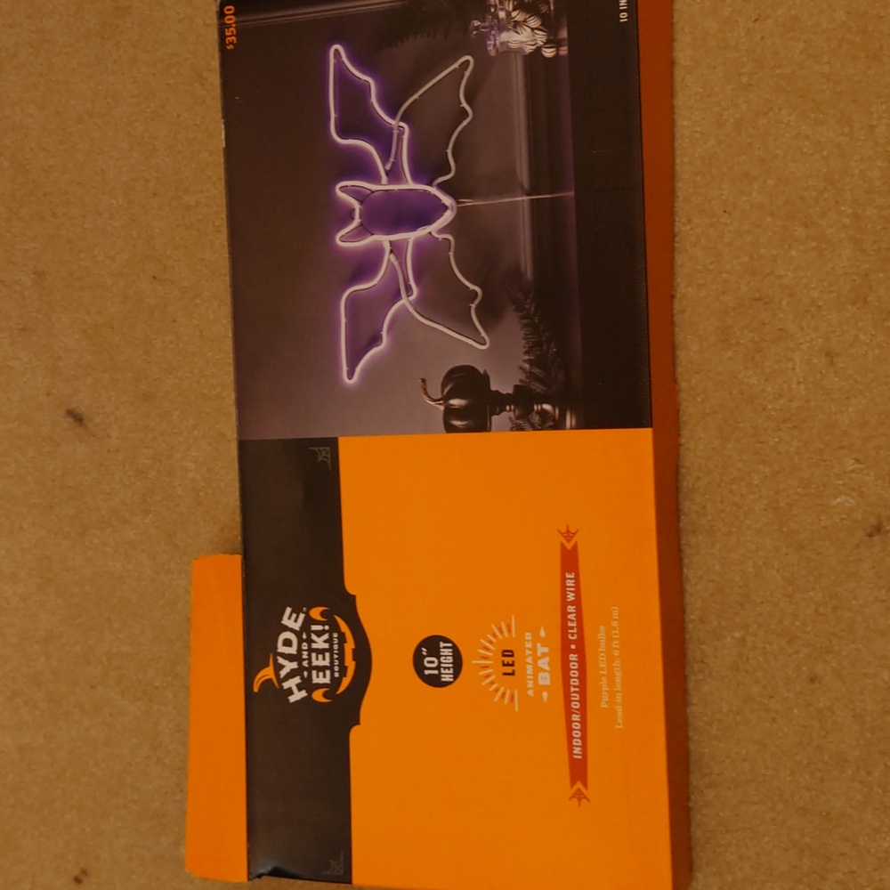 Animated bat light